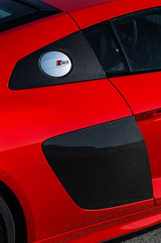 Audi R8 V10 Plus - czerwony Dynamit